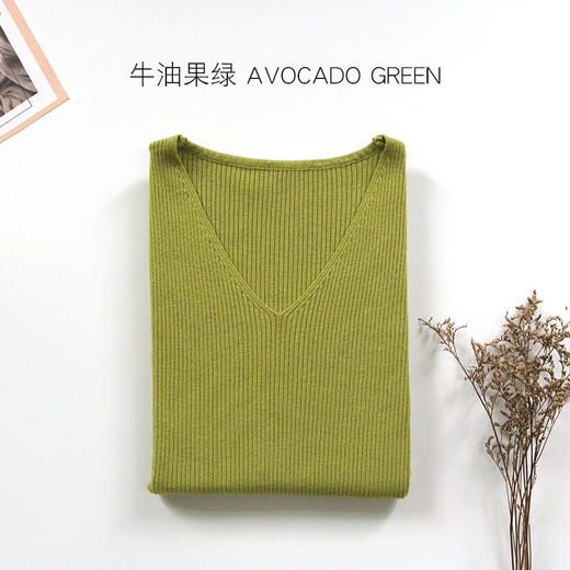 【常备的潮流套头毛衣女款！秋冬季的V领针织长袖紧身打底衫】上衣潮套头显瘦毛衣女修身显瘦，保暖舒适穿上显瘦显气质，搭配任何裤装皆适宜 商品图4