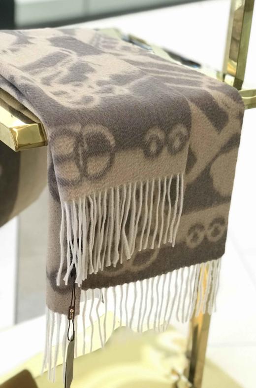 优品堂【墨香】软黄金系列“羊绒”印花长巾 商品图9