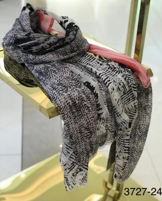 优品堂【预约幸福】精品羊毛长巾 商品图1