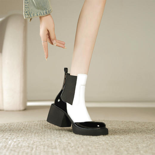 秋季新款，粗跟中跟方头方高跟松糕底黑白拼色短靴YD-6603 商品图3