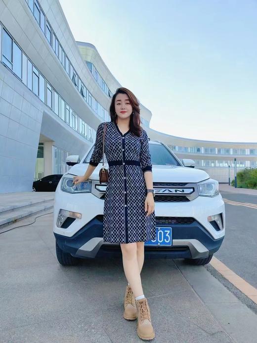 3F玖姿连衣裙 纱线 商品图0