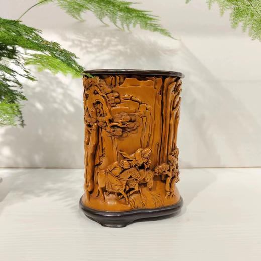 东山报捷°黄杨木笔筒 商品图0