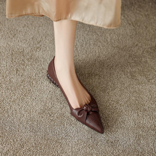 秋季新款，粗跟蝴蝶结尖头平底小皮鞋HYT-7273B 商品图3