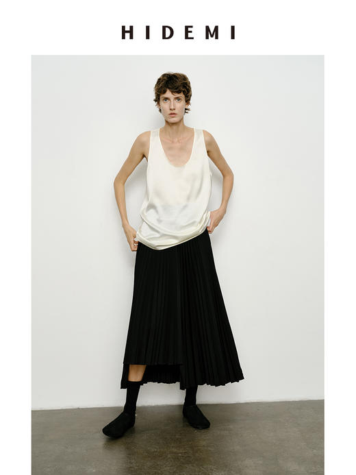 HIDEMI 极简不对称设计感百褶裙半身裙 商品图3