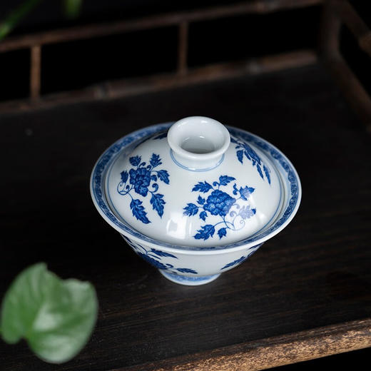 【宝瓷林】景德镇手绘青花三才盖碗 商品图1