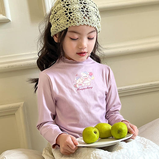 【捡漏价39.9元/2件】女童打底衫秋冬必备，领口花边精致别致，轻盈柔软的磨毛面料贴合皮肤，给孩子温暖的呵护。半高领露玉琢，花边领口添风情；磨毛贴心保暖神，长袖经典潮流趋势lish 商品图11