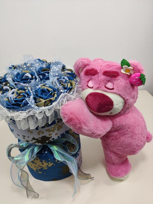 12朵草莓熊手工DIY牛津布玫瑰花束军恋礼物（手工制作产品不支持退换货哦）类lb 商品图0