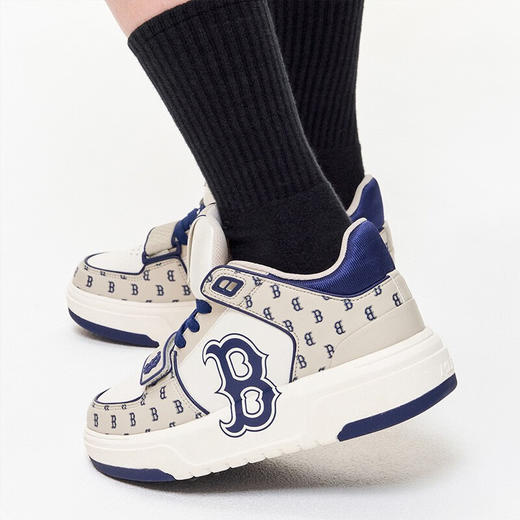 MLB男女情侣休闲板鞋复古老花中帮学长鞋  XAMN 商品图1