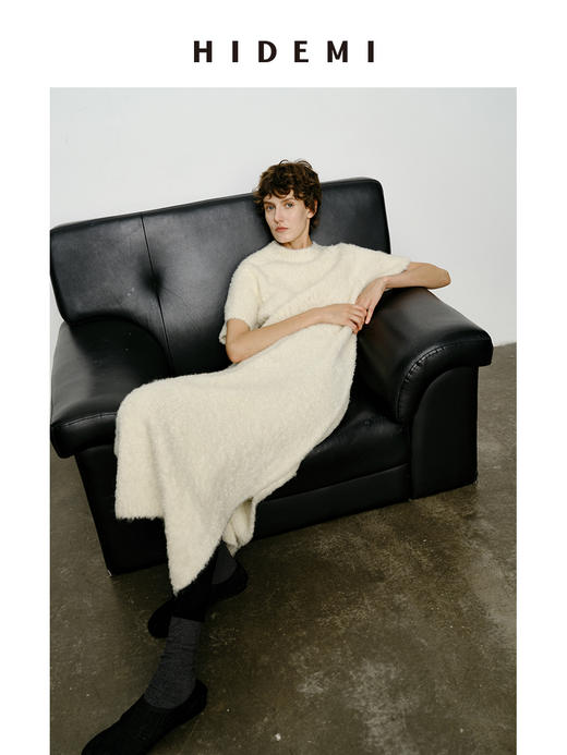 HIDEMI 极简圆领短袖羊毛圈圈纱针织连衣裙 商品图2