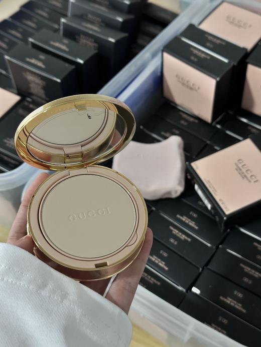 GUCCI 古驰新款透亮柔滑蜜粉饼10g 哑光 带粉扑丝绒袋 商品图1