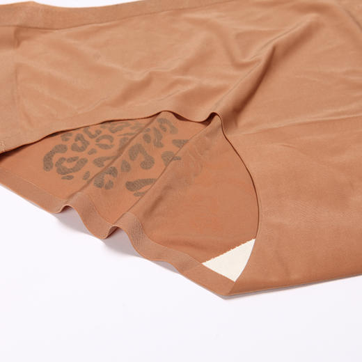 都市丽人时尚系列锦泳零感无痕平角女士内裤新年本命年红品低腰平角裤LK35J4 商品图5