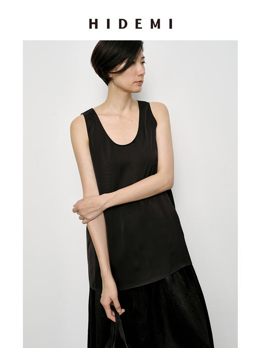 HIDEMI 极简弧形椭圆领裸肤轻柔升级版醋酸背心 黑色/白色 商品图7