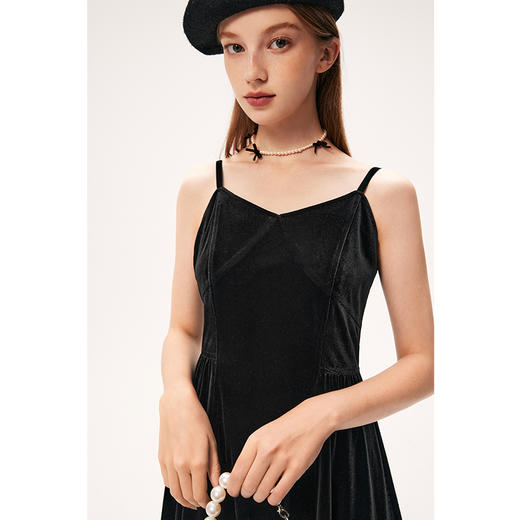 【严选】诗凡黎秋轻熟气质丝绒吊带连衣裙7E8391961 商品图3