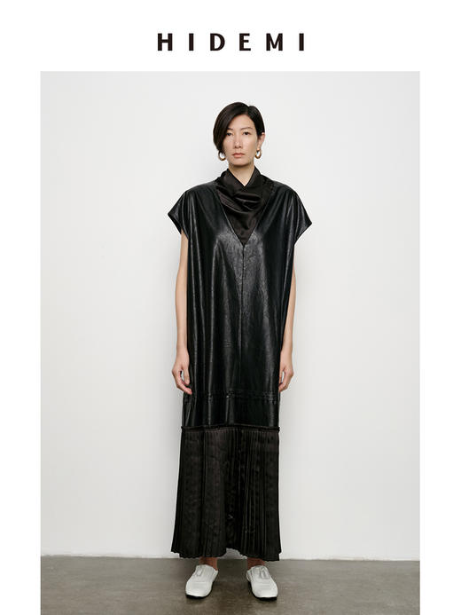 HIDEMI 极简设计感拼接缎面环保皮堆堆领百褶连体裙皮裙 商品图10