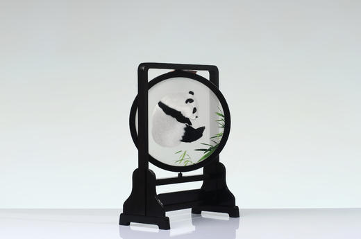 蜀锦双面绣-憨态大熊猫 商品图3