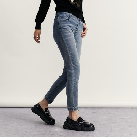 谜底修身牛仔铅笔裤女2023秋季新款高腰百搭棉弹九分裤233MK1093 商品图1