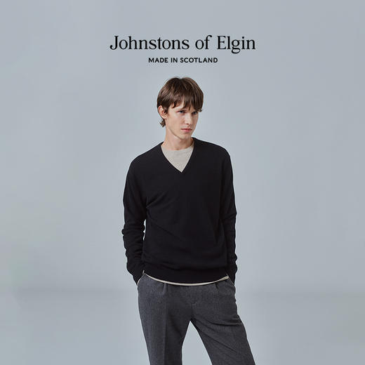 Johnstons of Elgin男士纯羊绒经典V领套头衫 商品图3