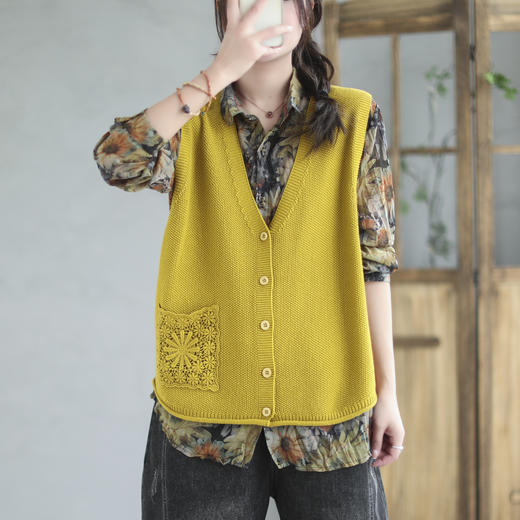 百媚生 复古宽松简约蕾丝口袋V领针织开衫马甲背心 513-17 商品图2