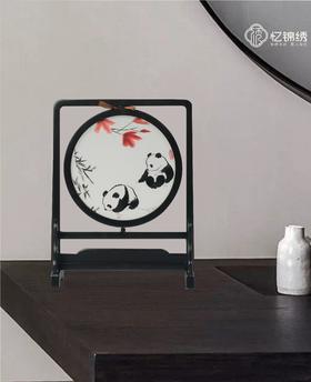 蜀绣双面绣-枫叶双熊猫