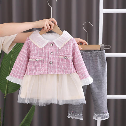 【小香风系列！洋气可爱】2023新款三件套小女孩春秋款小香风，时尚可爱，透气舒适的面料，让小女孩在春秋季节也能穿出时尚感。rysh 商品图1