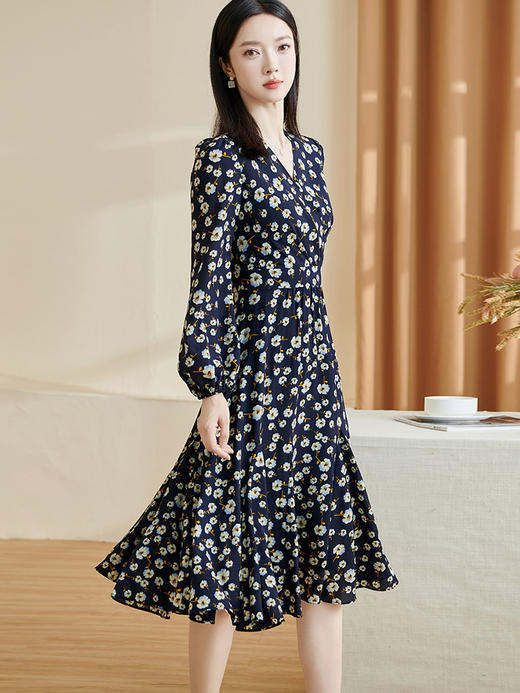 剩S/M 米思阳2026春季新款优雅气质碎花连衣裙v领褶皱长袖收腰裙子2749 商品图4