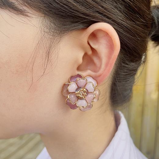 订购5个月到｜Gripoix Paris-Flower-粉色山茶花 琉璃 耳环［法国设计师］ 商品图5