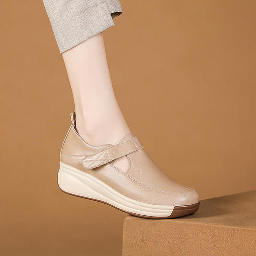 时尚气质，遥遥底坡跟单鞋XYM-k786 商品图5