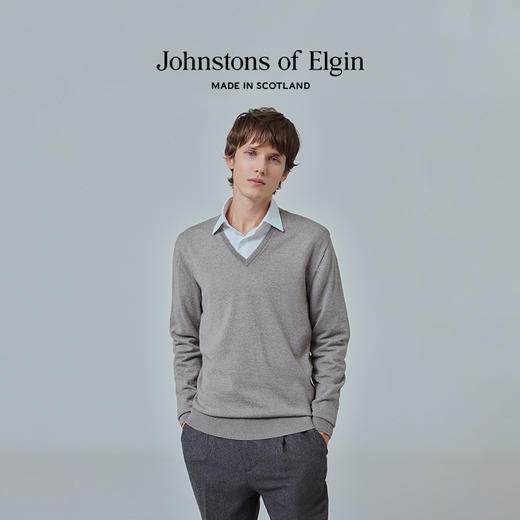 Johnstons of Elgin男士美利奴羊毛V领套头衫 商品图1