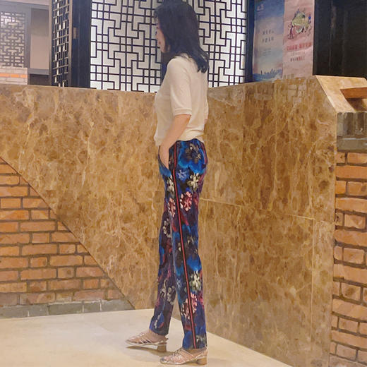 圣三利女装 新款时尚运动丝绒面花色裤子SL1916103 商品图1