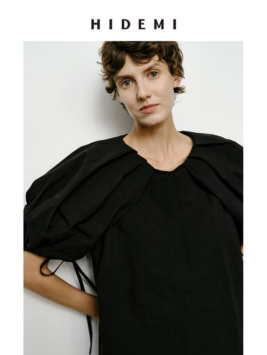 HIDEMI 特殊工艺纸感微浮雕艺术面料抽绳设计感大翻领上衣 商品图5