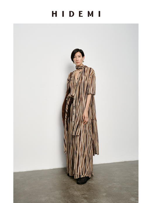 HIDEMI 河流抽象印花轻柔丝巾式极简衬衫/半身裙/连衣裙 商品图1