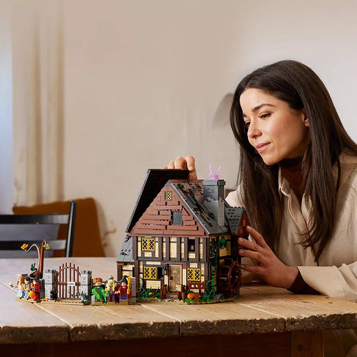 乐高积木L21341乐高我的世界系列桑德森姐妹的魔法屋 商品图2