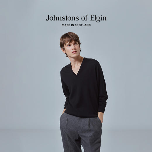 Johnstons of Elgin男士美利奴羊毛V领套头衫 商品图4