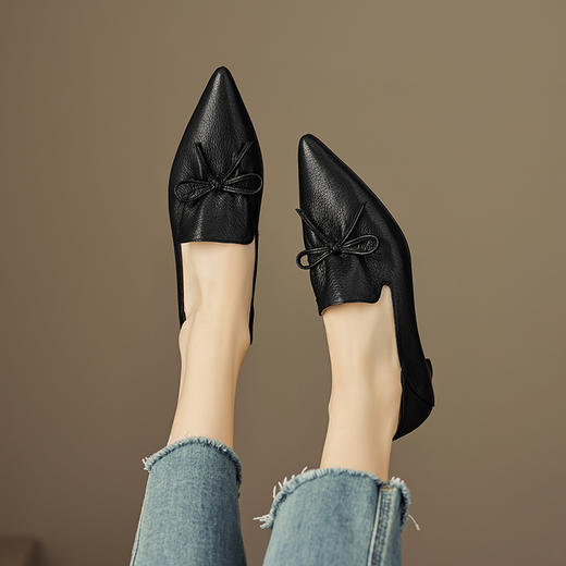 时尚气质，尖头真皮低跟单鞋OFSM-OF6806 商品图7