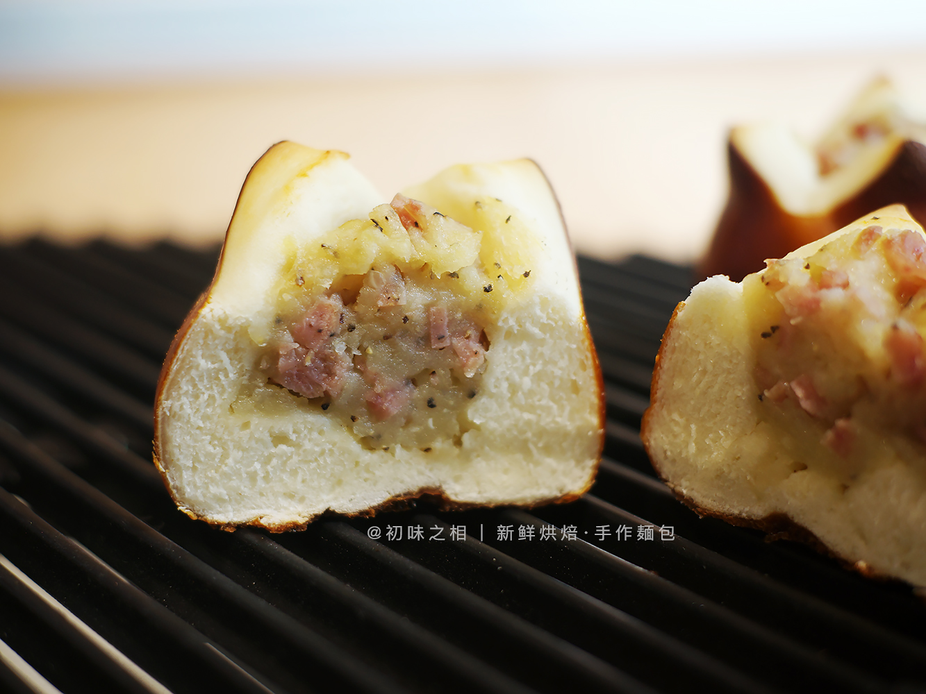 「咸口土豆泥黑椒肉肠」碱水球~ 04月20日制作发出