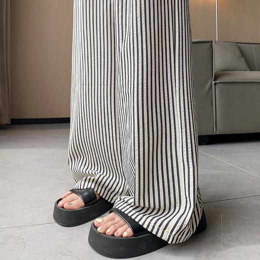 茧墨 减龄慵懒风竖条阔腿裤 商品图5