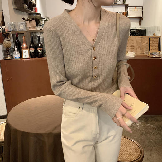 【初秋上新，V领针织衫】混纺初秋新款女士V领套头针织衫 百搭长袖气质显瘦  商品图4