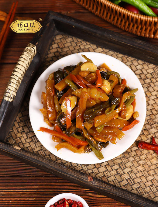 //【还口以八宝菜】 夏天没胃口没劲，吃它真的还阔以👍🏻 北方小咸菜◾8种经典素菜 不咸不腻，空口吃不用吨吨喝水💦 ✅固体含量≥90%，开袋即食，冷藏更有味 商品图4