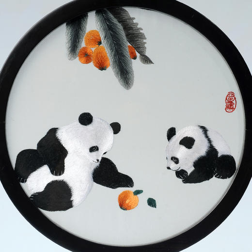蜀锦双面绣-枇杷双熊猫 商品图4