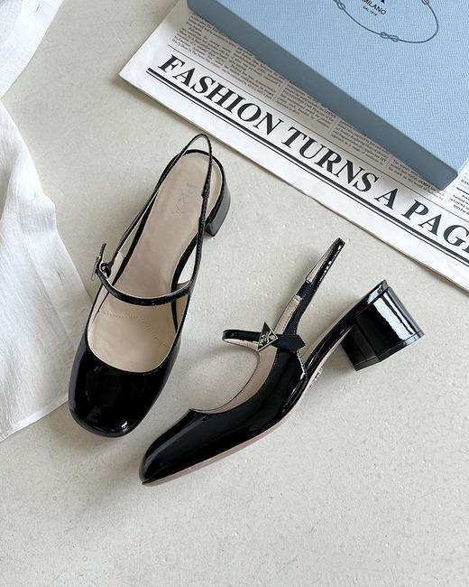 现货 THS 8.19-限时 P家 温柔穿搭 源头金属三角标玛丽珍凉鞋 2色 BZ1091 商品图7