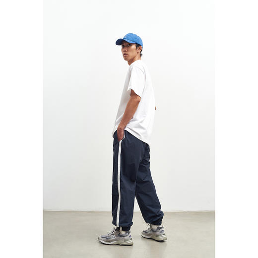 吃茶去chichaqu轻薄复古卡扣束脚运动长裤 商品图4