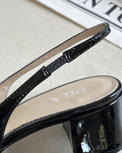 现货 THS 8.19-限时 P家 温柔穿搭 源头金属三角标玛丽珍凉鞋 2色 BZ1091 商品图9