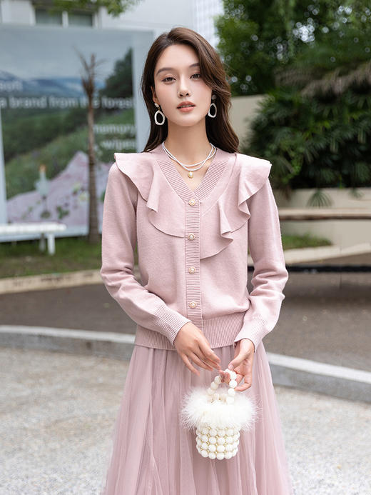 【Lucidy鲁思蒂】B4F丨长袖针织衫女2023新款春秋季气质V领设计感上衣外套(货号:ZZ08BE38628) 商品图0