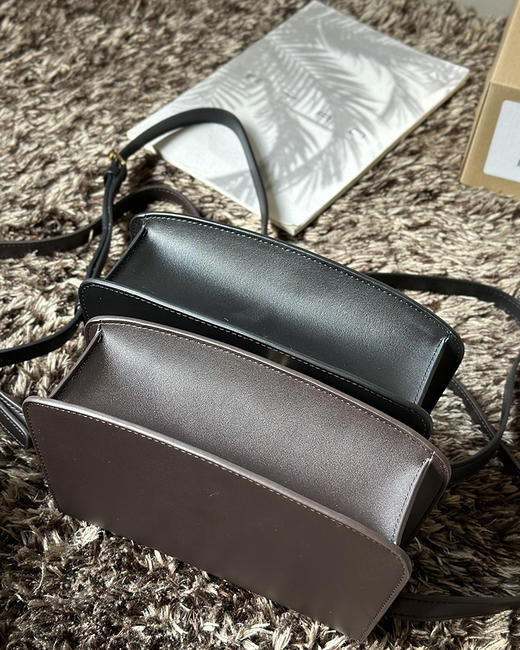 THS 8.19-限时  ROW家 复古豆腐包 极简风sofia单肩包 2色 CQ1275 商品图7