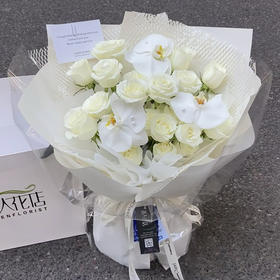 【简&爱】19朵白玫瑰高端精品花束