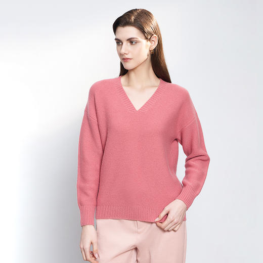【100%山羊绒衫】23年秋冬新品女士V领山羊绒套衫时尚落肩袖保暖毛衣 商品图0