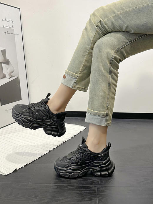 轻便透气运动休闲鞋，百搭厚底内增高女鞋YBJ-FM-95055 商品图4