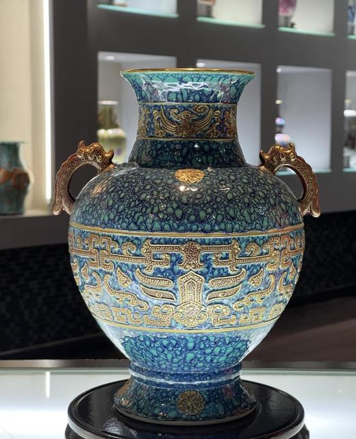 素炉钧高足双耳赏瓶 商品图0