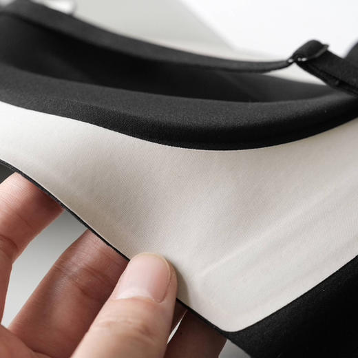 【97号款】女士防滑无肩带内衣三防两穿无痕文胸 商品图6