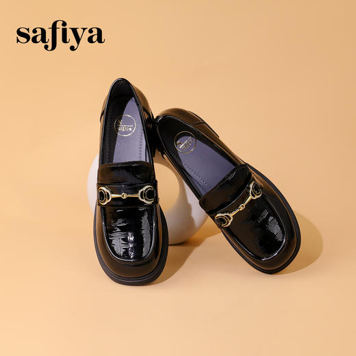 Safiya/索菲娅 2023秋季复古英伦休闲一脚蹬高跟漆皮乐福鞋 SF33112137 商品图3